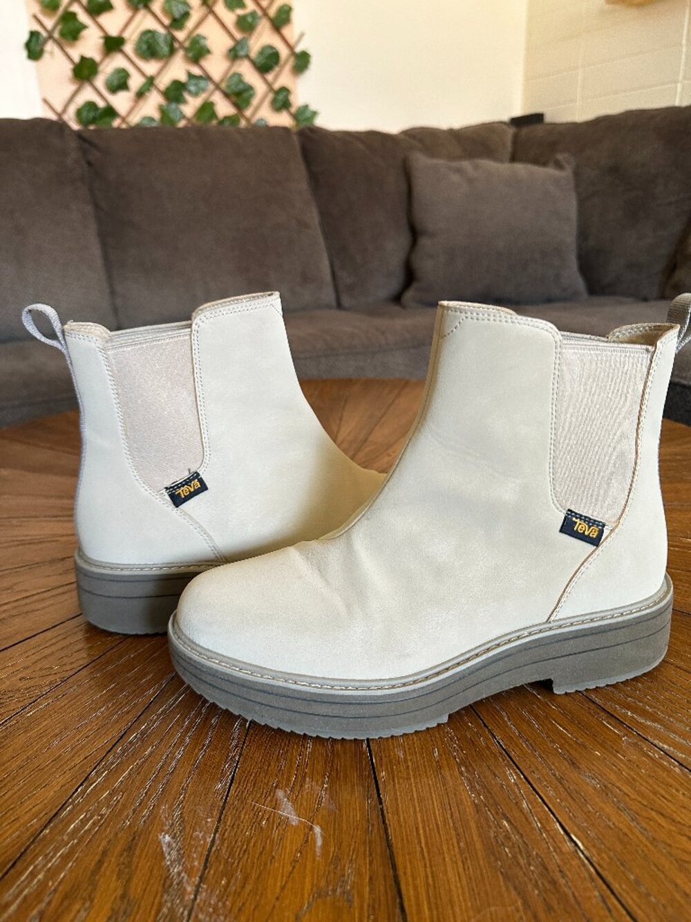 Teva Midform Chelsea Boot Sesame Tan Size 8 1123094